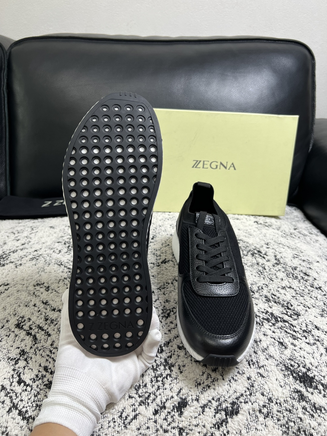 ⚠️只换码不退⚠️   Zegna  高品质  顶级工艺品  杰尼亚  专柜新款原厂配置，意大利进口牛皮面料，进口牛里垫