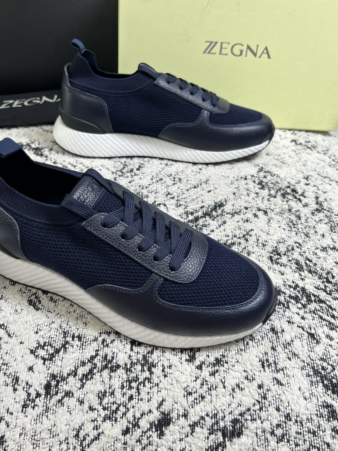⚠️只换码不退⚠️   Zegna  高品质  顶级工艺品  杰尼亚  专柜新款原厂配置，意大利进口牛皮面料，进口牛里垫