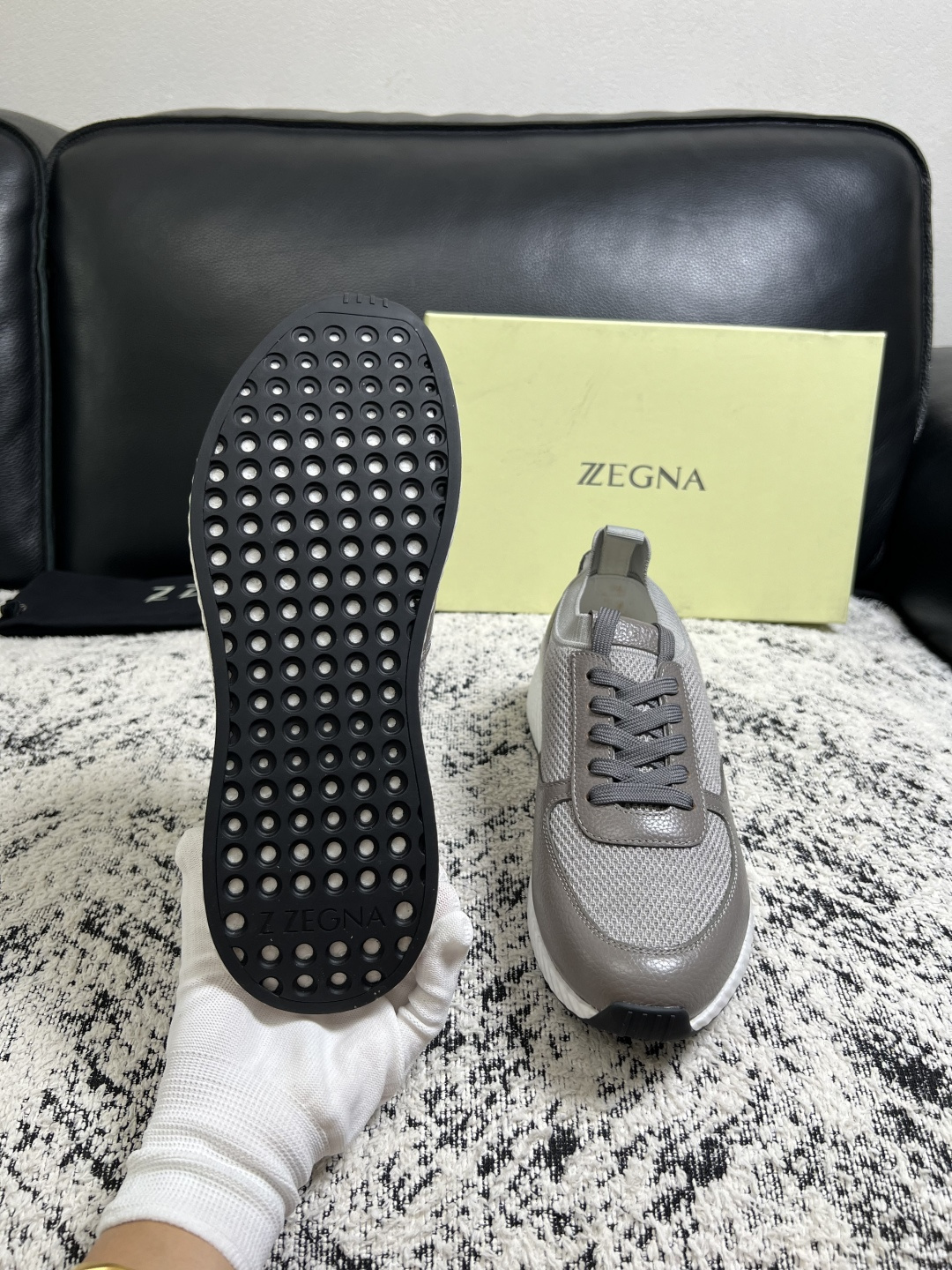 ⚠️只换码不退⚠️   Zegna  高品质  顶级工艺品  杰尼亚  专柜新款原厂配置，意大利进口牛皮面料，进口牛里垫