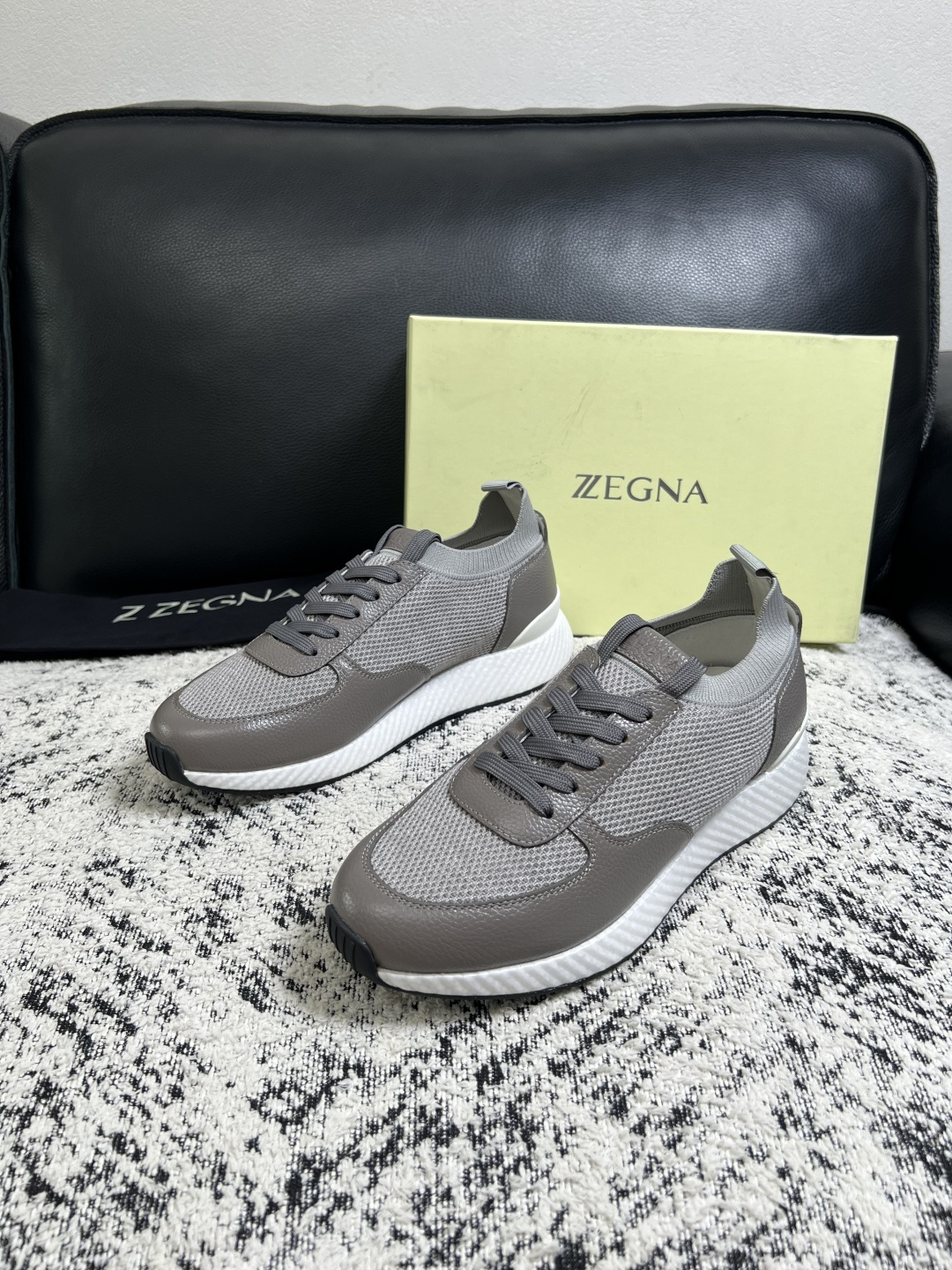 ⚠️只换码不退⚠️   Zegna  高品质  顶级工艺品  杰尼亚  专柜新款原厂配置，意大利进口牛皮面料，进口牛里垫