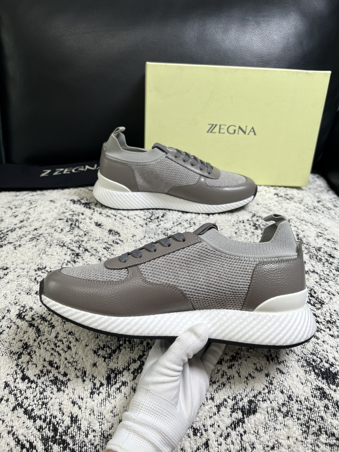 ⚠️只换码不退⚠️   Zegna  高品质  顶级工艺品  杰尼亚  专柜新款原厂配置，意大利进口牛皮面料，进口牛里垫