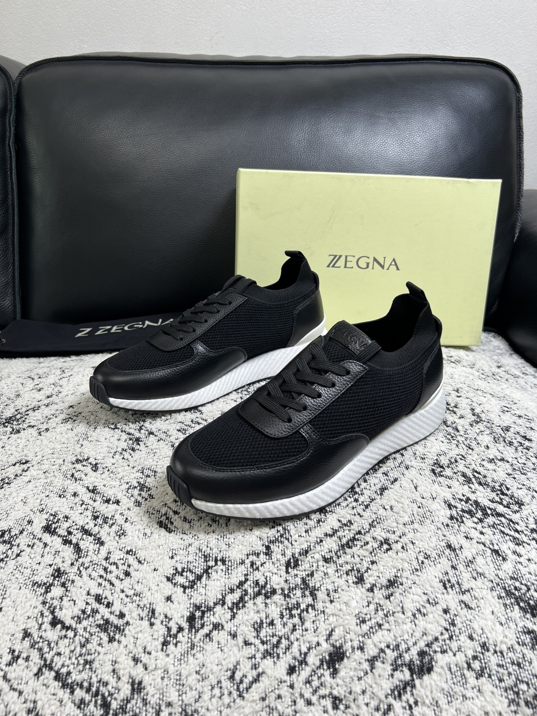 ⚠️只换码不退⚠️   Zegna  高品质  顶级工艺品  杰尼亚  专柜新款原厂配置，意大利进口牛皮面料，进口牛里垫