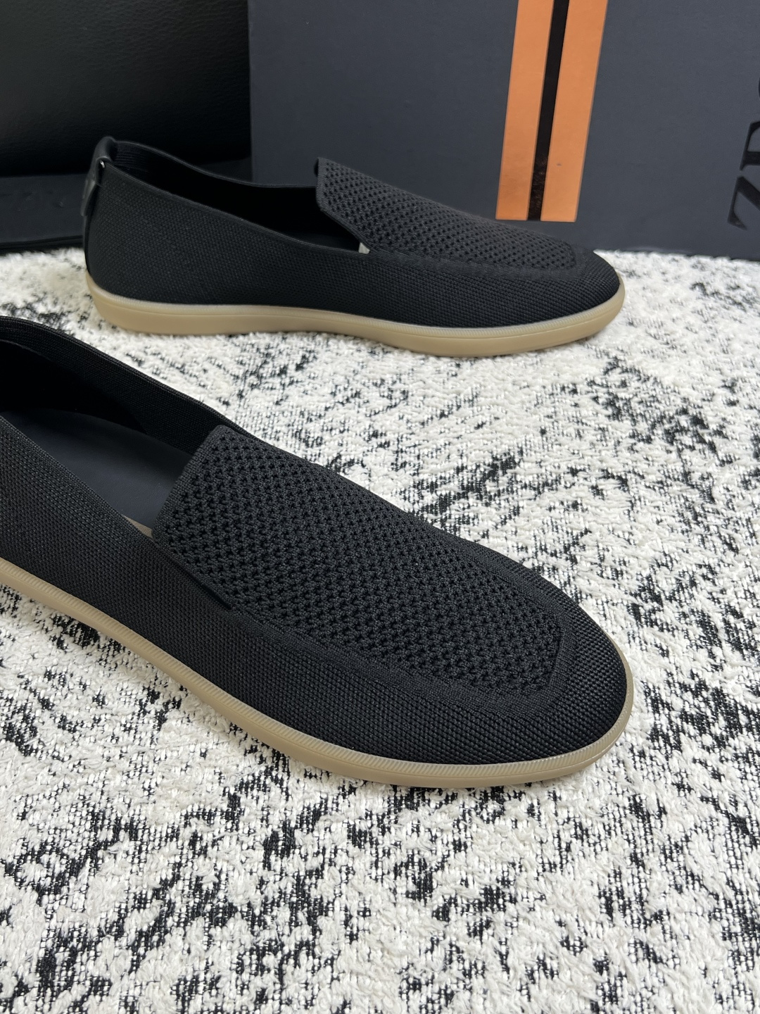 ⚠️只换码不退⚠️   Zegna  高品质  顶级工艺品  杰尼亚  专柜新款原厂配置，意大利进口牛皮面料，进口牛里垫