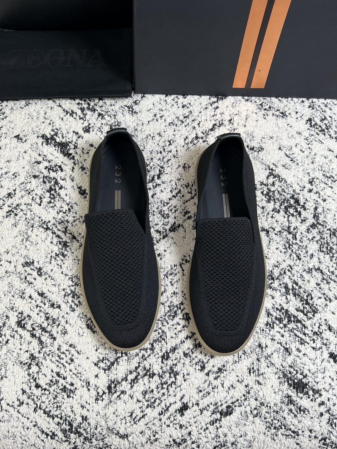 ⚠️只换码不退⚠️   Zegna  高品质  顶级工艺品  杰尼亚  专柜新款原厂配置，意大利进口牛皮面料，进口牛里垫