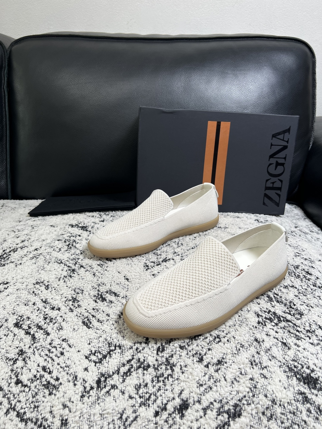 ⚠️只换码不退⚠️   Zegna  高品质  顶级工艺品  杰尼亚  专柜新款原厂配置，意大利进口牛皮面料，进口牛里垫