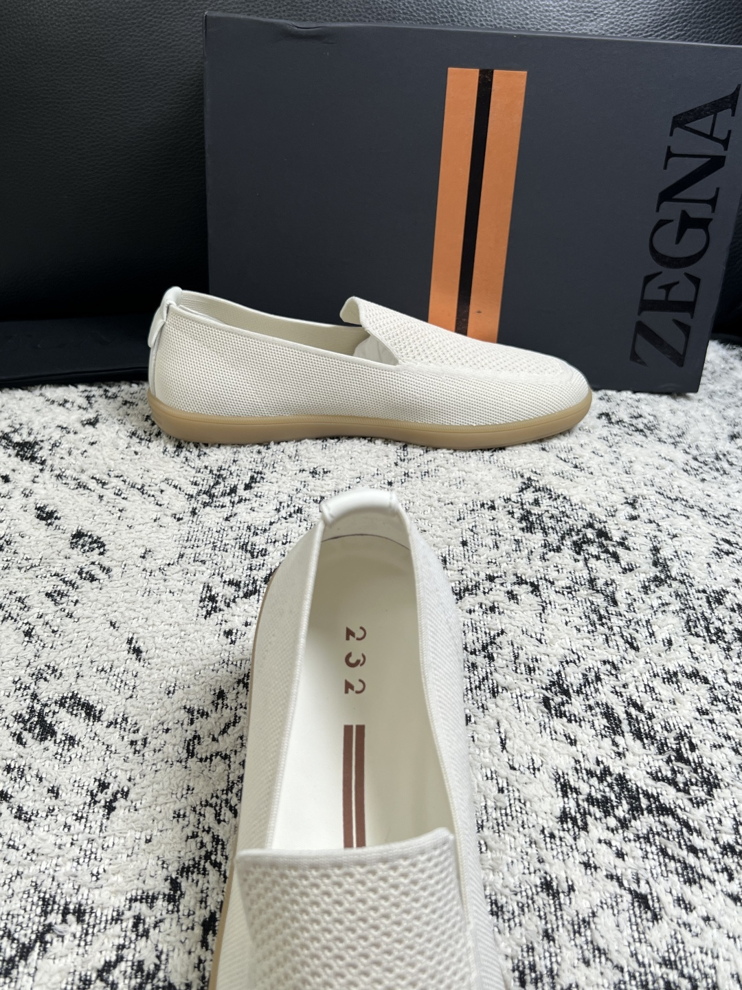 ⚠️只换码不退⚠️   Zegna  高品质  顶级工艺品  杰尼亚  专柜新款原厂配置，意大利进口牛皮面料，进口牛里垫
