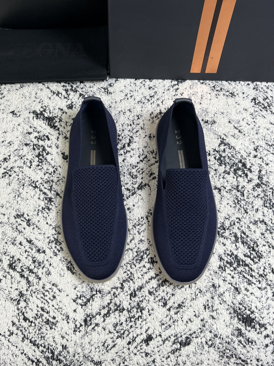 ⚠️只换码不退⚠️   Zegna  高品质  顶级工艺品  杰尼亚  专柜新款原厂配置，意大利进口牛皮面料，进口牛里垫