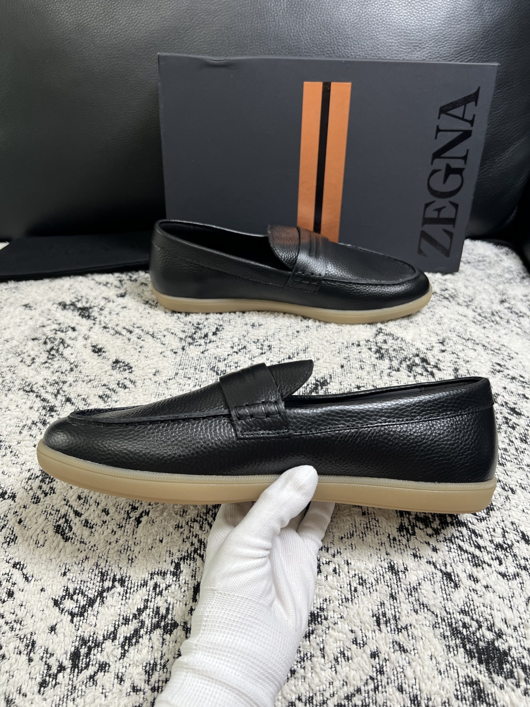 ⚠️只换码不退⚠️   Zegna  高品质  顶级工艺品  杰尼亚  专柜新款原厂配置，意大利进口牛皮面料，进口牛里垫