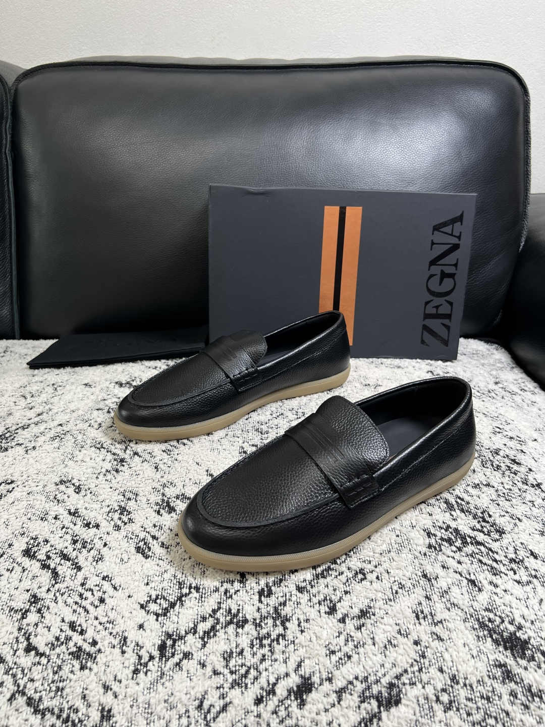 ⚠️只换码不退⚠️   Zegna  高品质  顶级工艺品  杰尼亚  专柜新款原厂配置，意大利进口牛皮面料，进口牛里垫