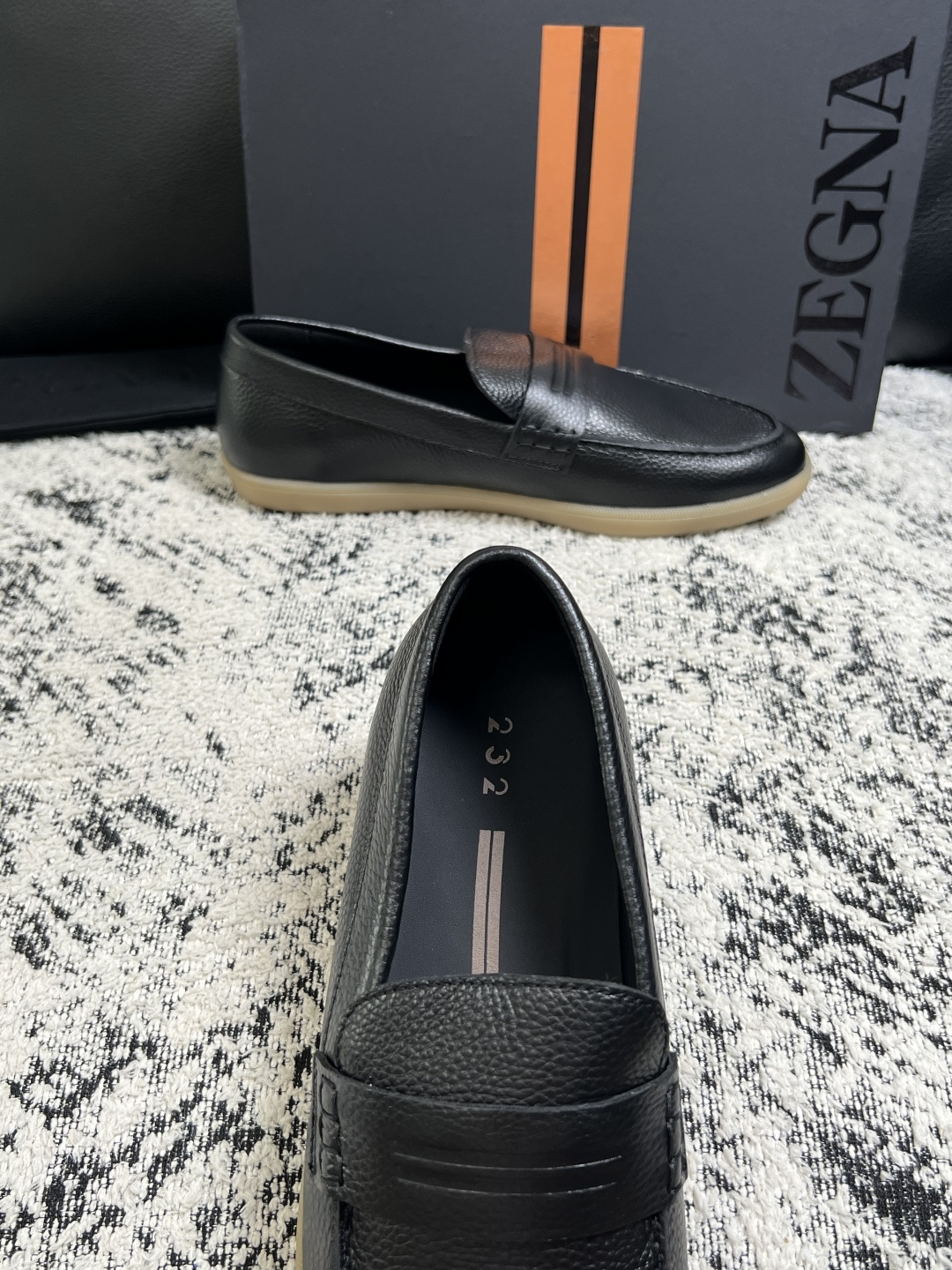 ⚠️只换码不退⚠️   Zegna  高品质  顶级工艺品  杰尼亚  专柜新款原厂配置，意大利进口牛皮面料，进口牛里垫