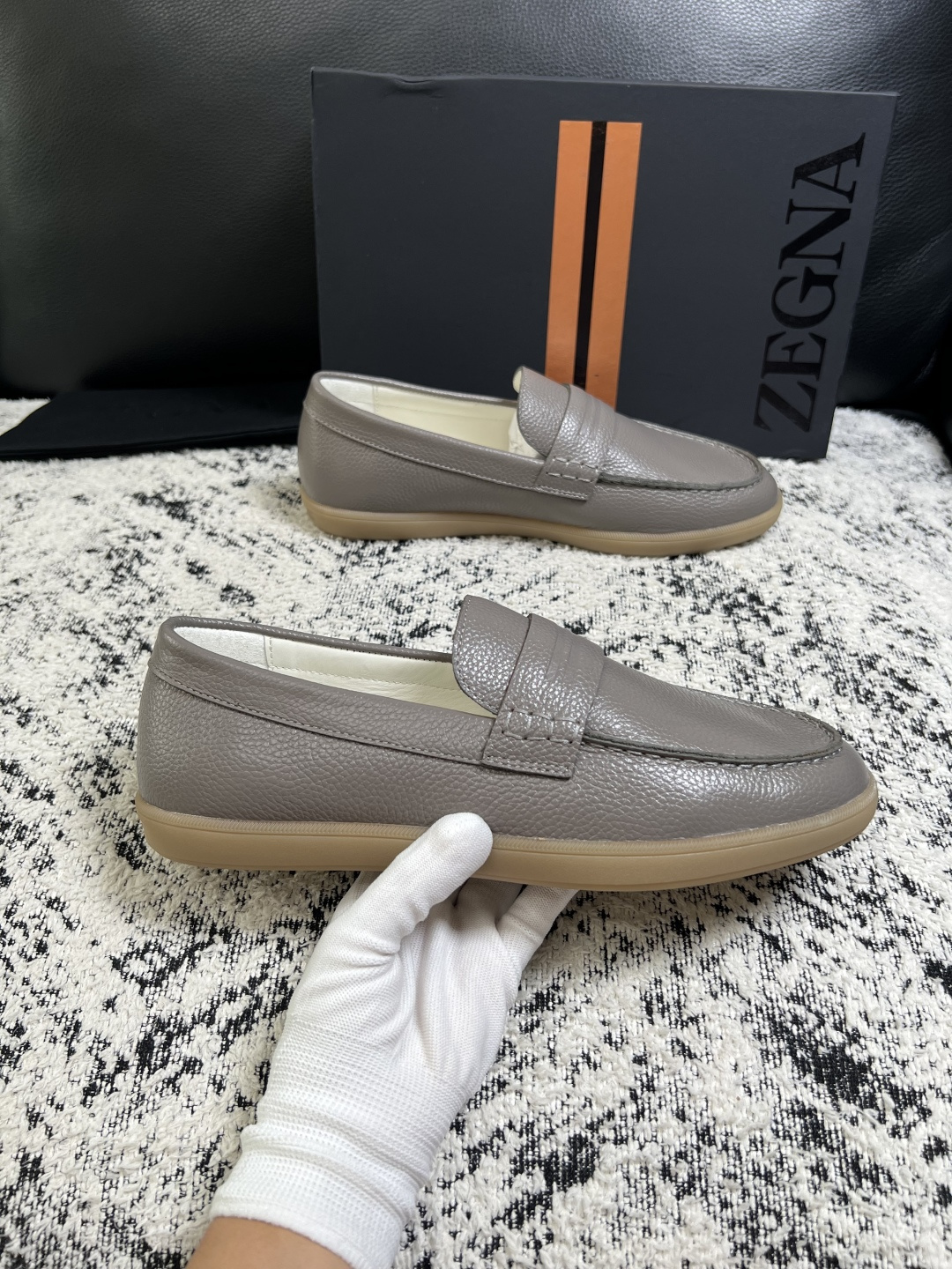 ⚠️只换码不退⚠️   Zegna  高品质  顶级工艺品  杰尼亚  专柜新款原厂配置，意大利进口牛皮面料，进口牛里垫