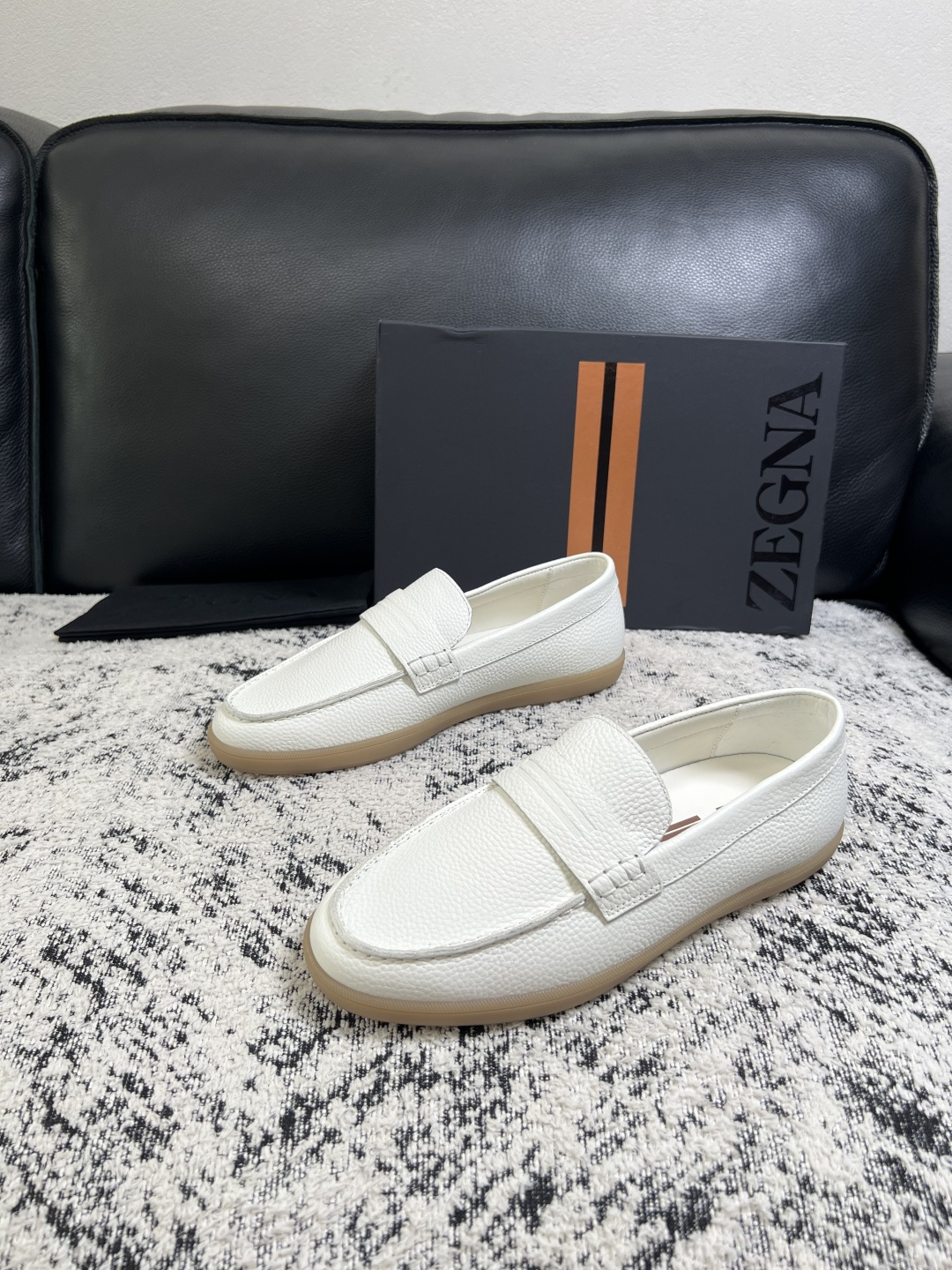 ⚠️只换码不退⚠️   Zegna  高品质  顶级工艺品  杰尼亚  专柜新款原厂配置，意大利进口牛皮面料，进口牛里垫