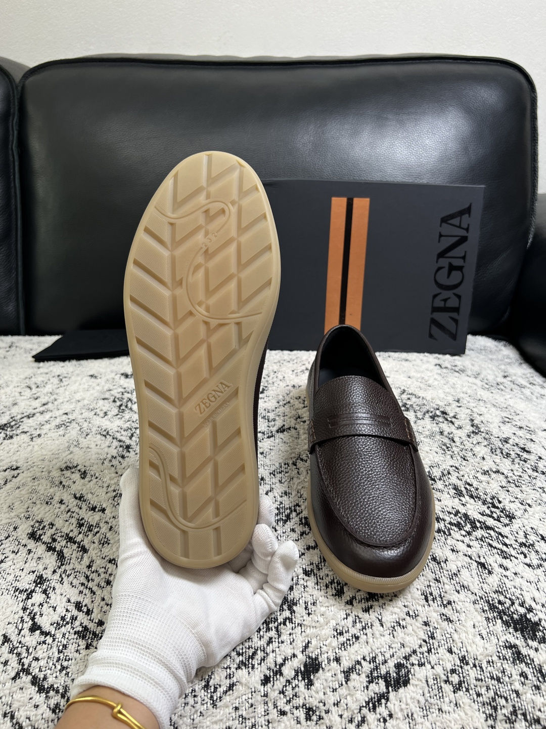 ⚠️只换码不退⚠️   Zegna  高品质  顶级工艺品  杰尼亚  专柜新款原厂配置，意大利进口牛皮面料，进口牛里垫