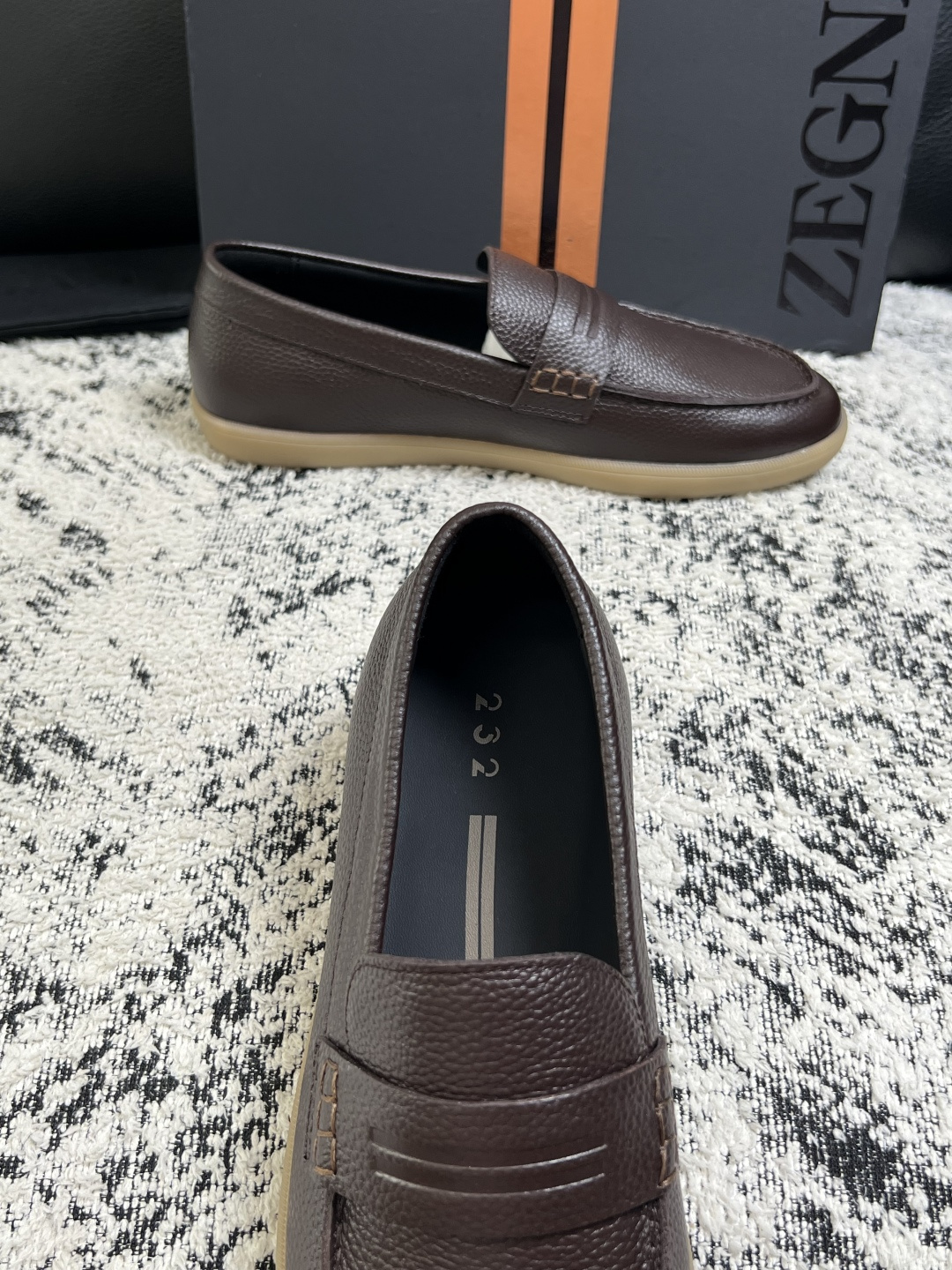 ⚠️只换码不退⚠️   Zegna  高品质  顶级工艺品  杰尼亚  专柜新款原厂配置，意大利进口牛皮面料，进口牛里垫