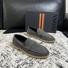 ⚠️只换码不退⚠️ Zegna 高品质 顶级工艺品 杰尼亚 专柜新款原厂配置,意大利进口牛皮面料,进口牛里垫 ⚠️只换码不退⚠️ Zegna 高品质 顶级工艺品 杰尼亚 专柜新款原厂配置,意大利进口牛皮面料,进口牛里垫