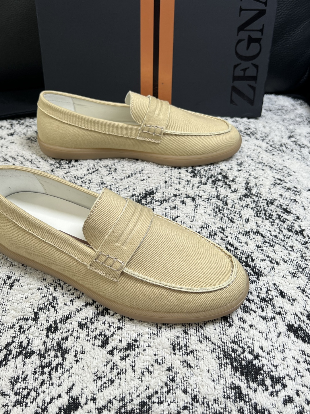 ⚠️只换码不退⚠️   Zegna  高品质  顶级工艺品  杰尼亚  专柜新款原厂配置，意大利进口牛皮面料，进口牛里垫