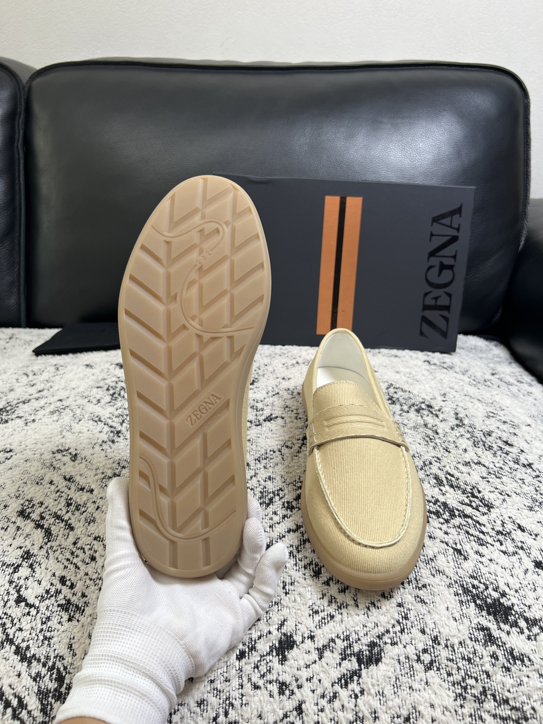 ⚠️只换码不退⚠️   Zegna  高品质  顶级工艺品  杰尼亚  专柜新款原厂配置，意大利进口牛皮面料，进口牛里垫