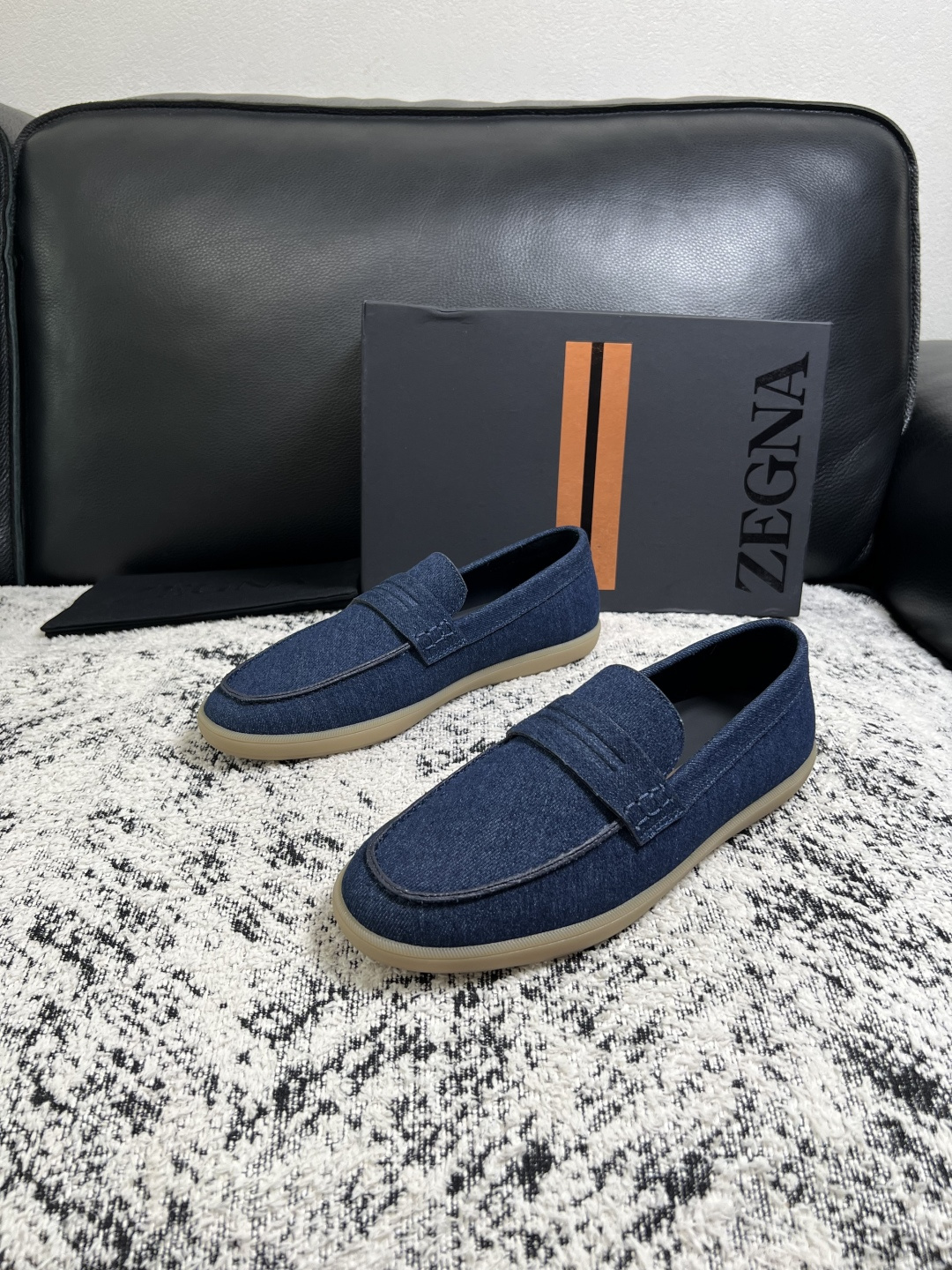 ⚠️只换码不退⚠️   Zegna  高品质  顶级工艺品  杰尼亚  专柜新款原厂配置，意大利进口牛皮面料，进口牛里垫