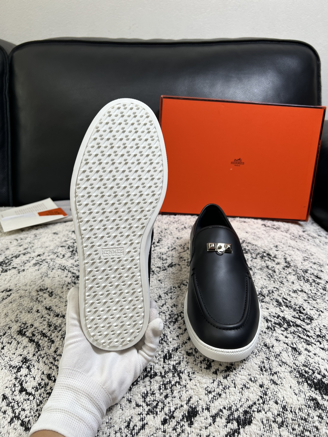 Hermes  高品质  顶级工艺品  爱马仕 专柜同步发售原厂配置，意大利进口原版牛皮面料，高品质拼接工艺，全进口水染