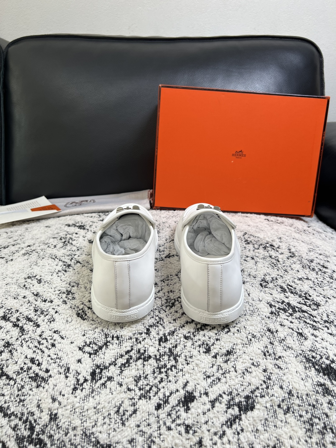 Hermes  高品质  顶级工艺品  爱马仕 专柜同步发售原厂配置，意大利进口原版牛皮面料，高品质拼接工艺，全进口水染