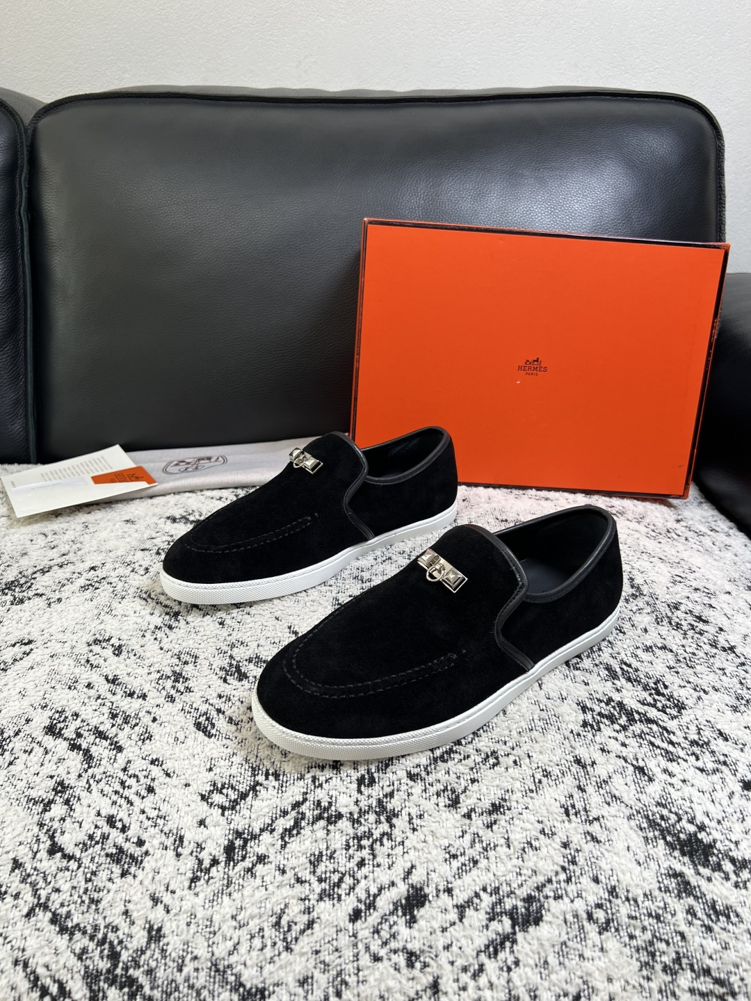 Hermes  高品质  顶级工艺品  爱马仕 专柜同步发售原厂配置，意大利进口原版牛皮面料，高品质拼接工艺，全进口水染