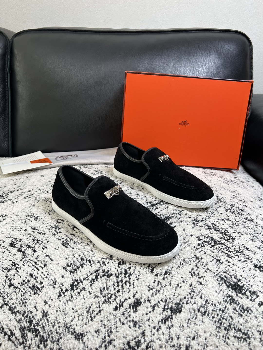 Hermes 高品质 顶级工艺品 爱马仕 专柜同步发售原厂配置,意大利进口原版牛皮面料,高品质拼接工艺,全进口水染 Hermes 高品质 顶级工艺品 爱马仕 专柜同步发售原厂配置,意大利进口原版牛皮面料,高品质拼接工艺,全进口水染
