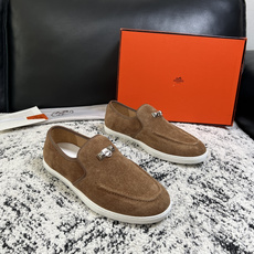 Hermes 高品质 顶级工艺品 爱马仕 专柜同步发售原厂配置,意大利进口原版牛皮面料,高品质拼接工艺,全进口水染 Hermes 高品质 顶级工艺品 爱马仕 专柜同步发售原厂配置,意大利进口原版牛皮面料,高品质拼接工艺,全进口水染
