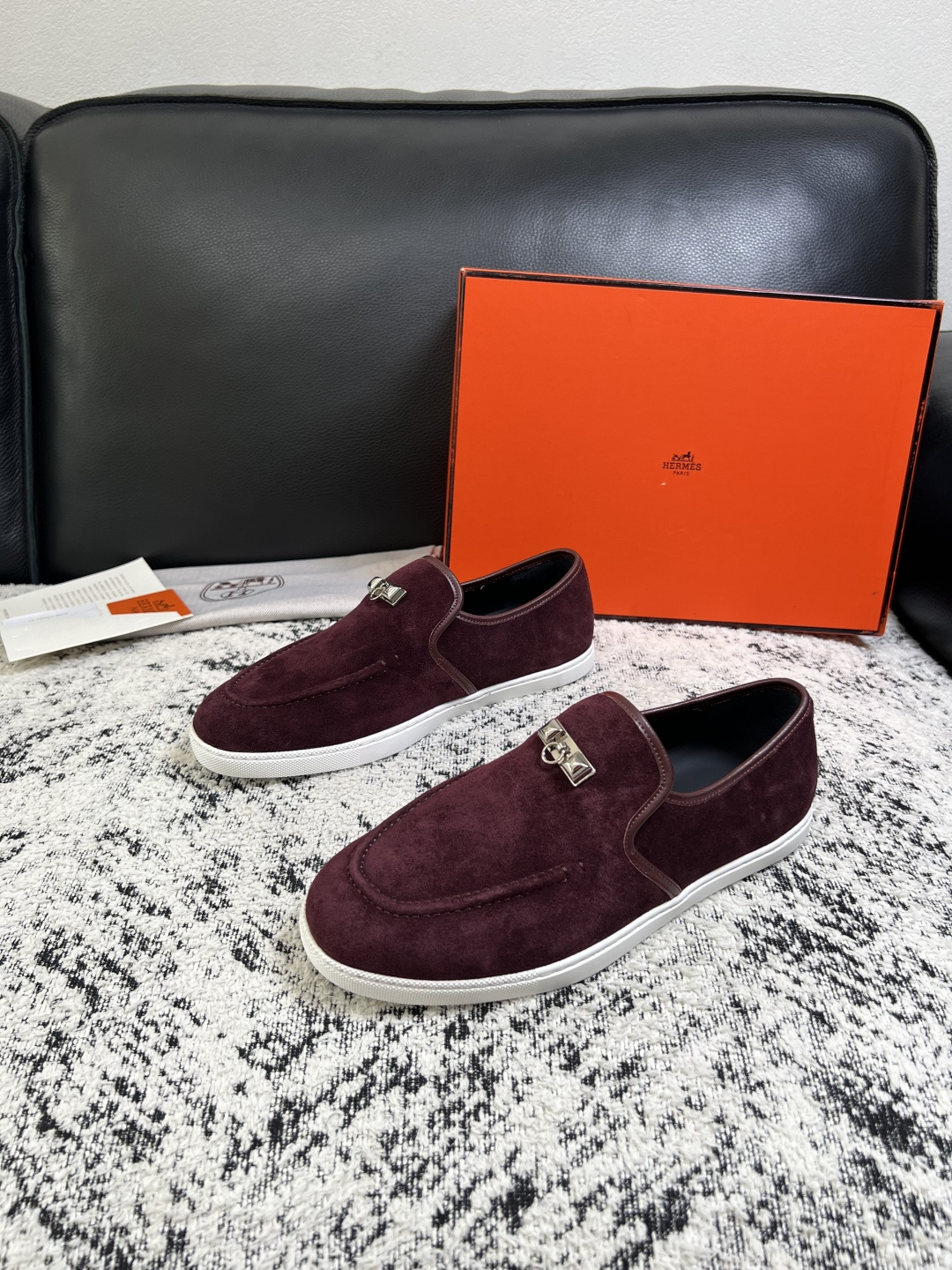 Hermes  高品质  顶级工艺品  爱马仕 专柜同步发售原厂配置，意大利进口原版牛皮面料，高品质拼接工艺，全进口水染