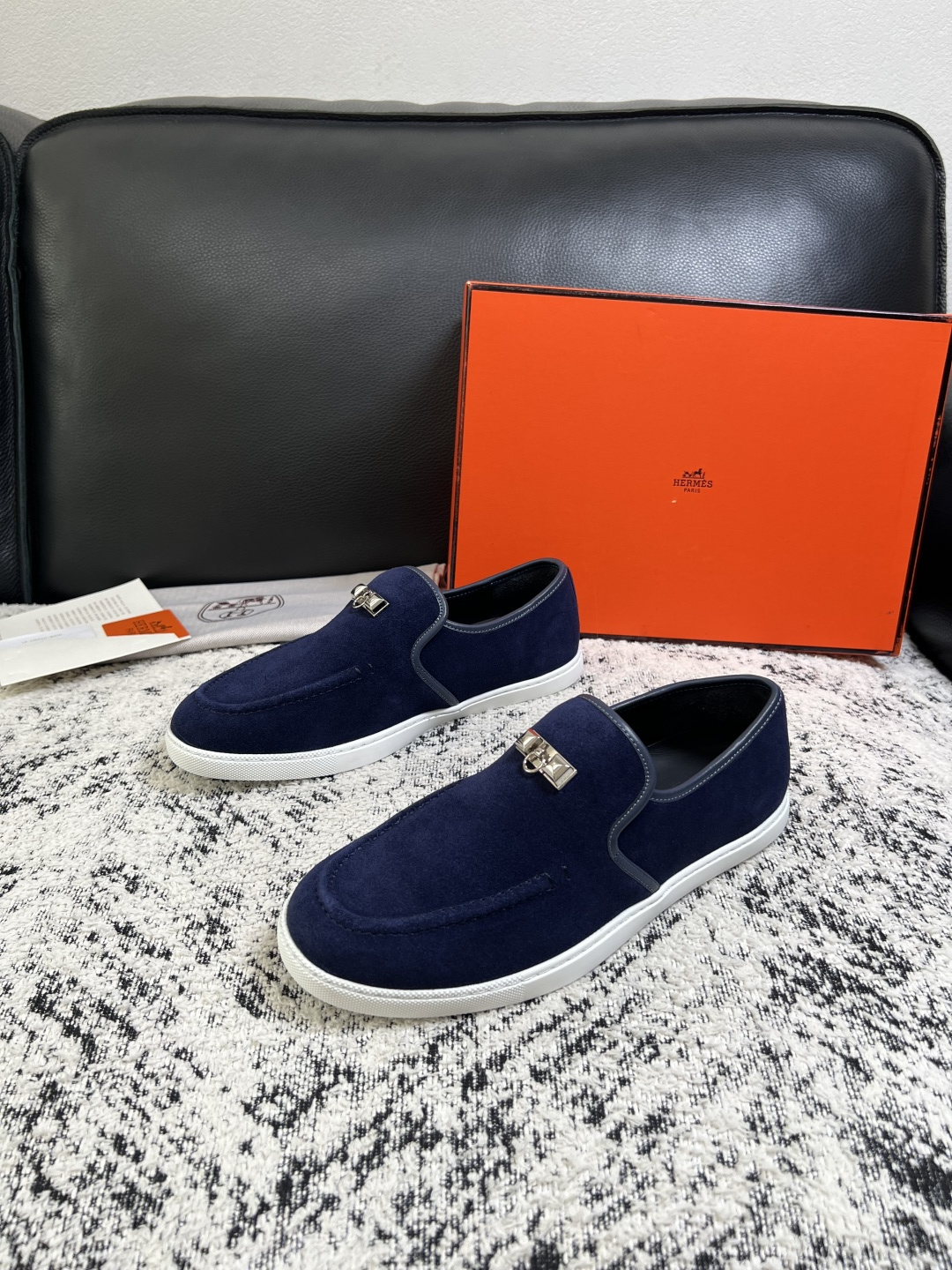 Hermes  高品质  顶级工艺品  爱马仕 专柜同步发售原厂配置，意大利进口原版牛皮面料，高品质拼接工艺，全进口水染