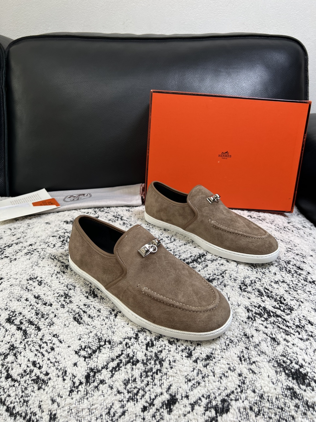 Hermes 高品质 顶级工艺品 爱马仕 专柜同步发售原厂配置,意大利进口原版牛皮面料,高品质拼接工艺,全进口水染 Hermes 高品质 顶级工艺品 爱马仕 专柜同步发售原厂配置,意大利进口原版牛皮面料,高品质拼接工艺,全进口水染