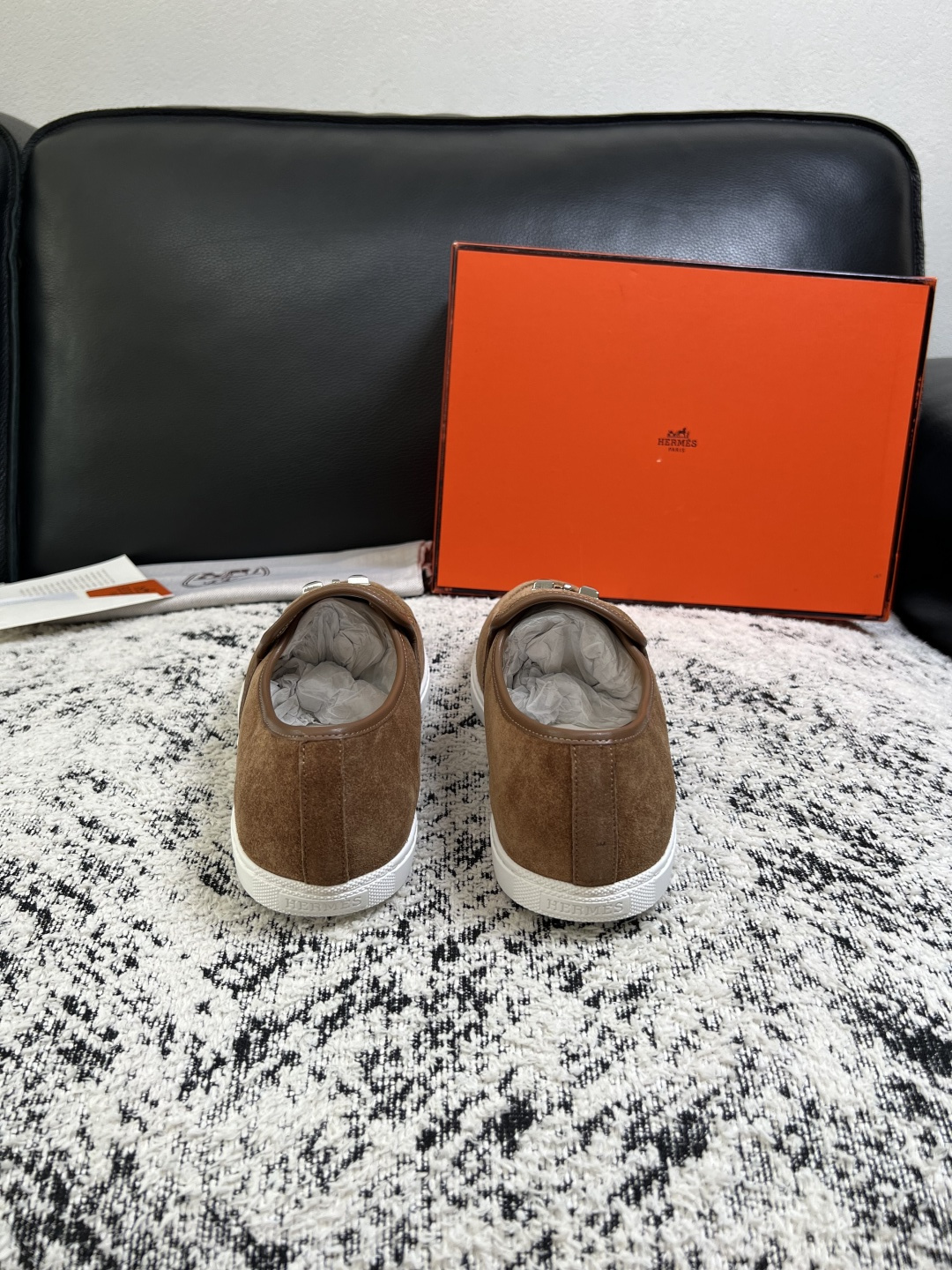 Hermes  高品质  顶级工艺品  爱马仕 专柜同步发售原厂配置，意大利进口原版牛皮面料，高品质拼接工艺，全进口水染