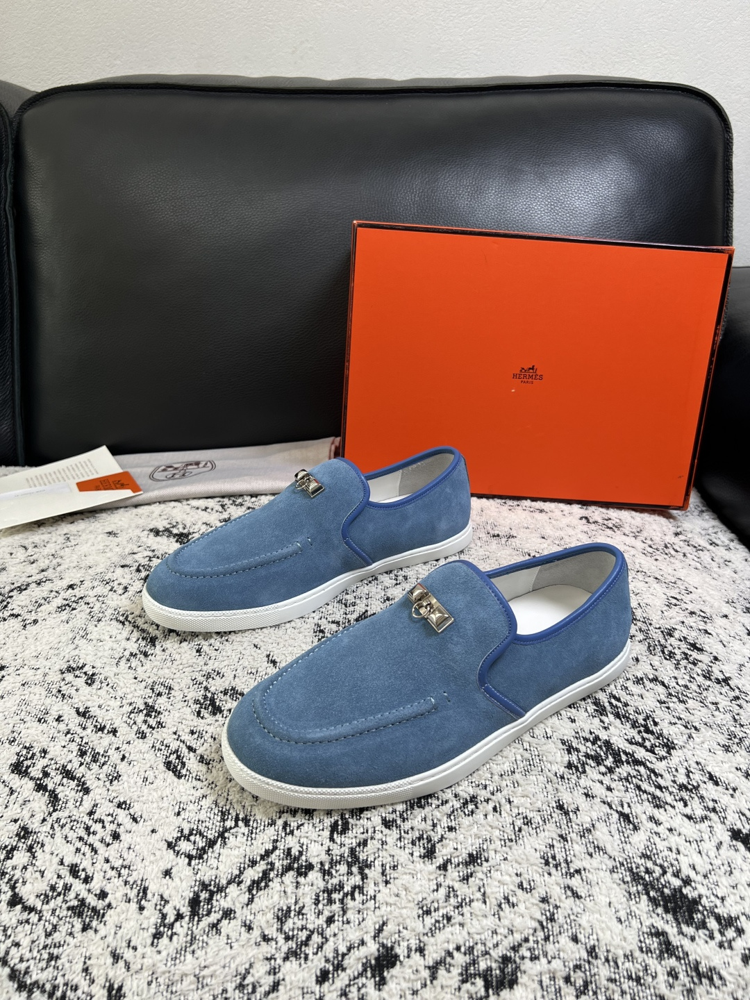 Hermes  高品质  顶级工艺品  爱马仕 专柜同步发售原厂配置，意大利进口原版牛皮面料，高品质拼接工艺，全进口水染