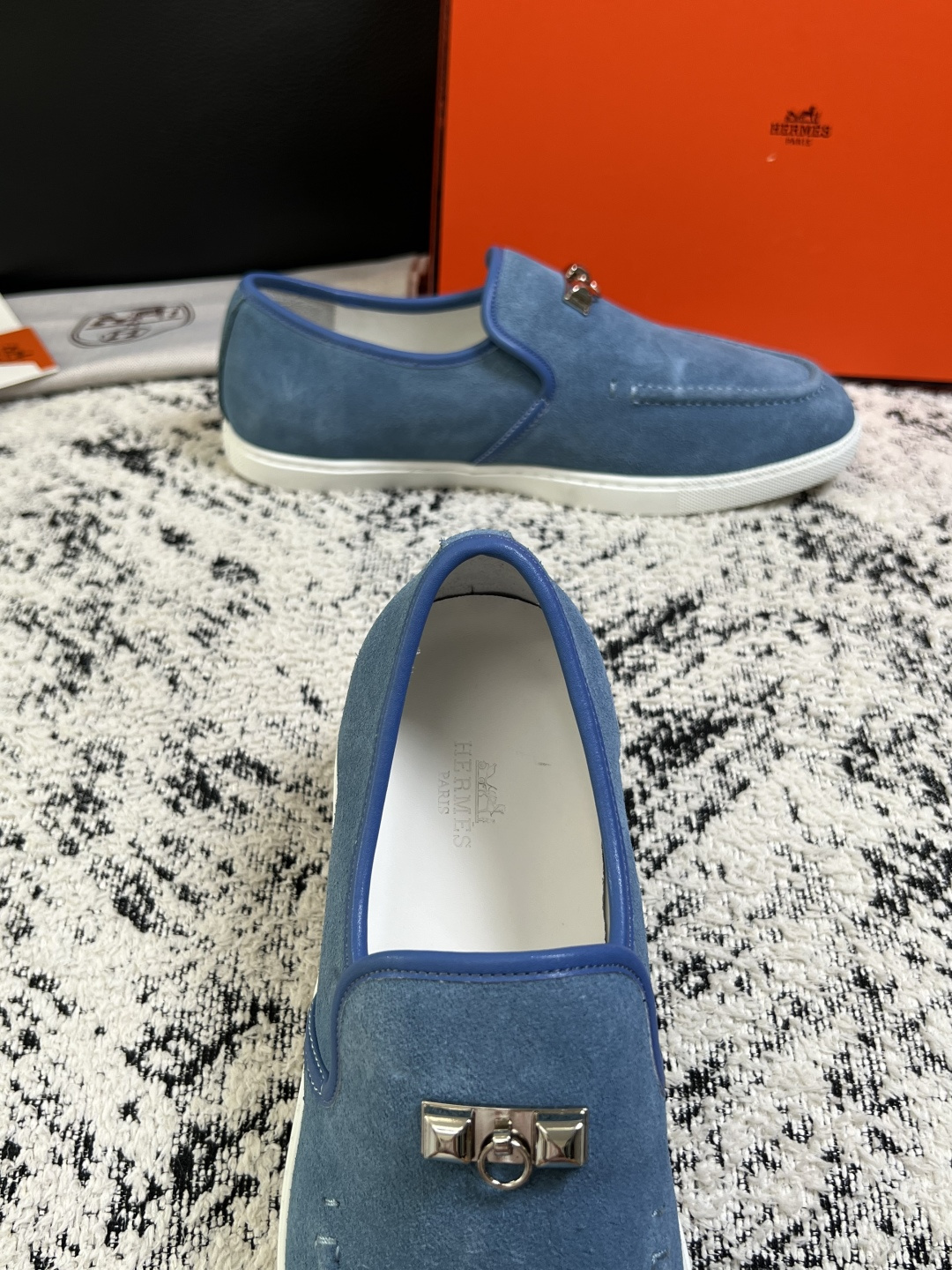 Hermes  高品质  顶级工艺品  爱马仕 专柜同步发售原厂配置，意大利进口原版牛皮面料，高品质拼接工艺，全进口水染