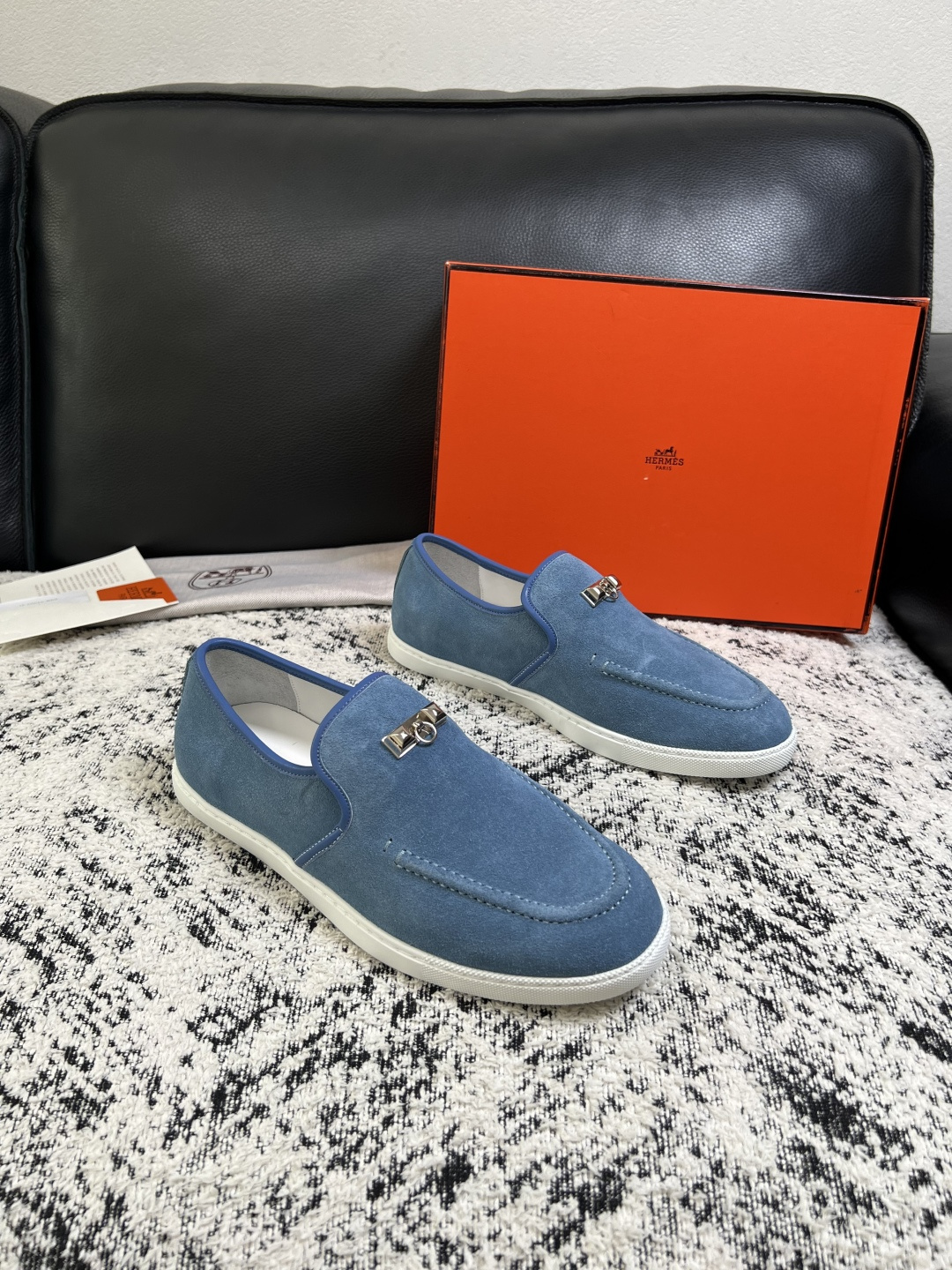 Hermes 高品质 顶级工艺品 爱马仕 专柜同步发售原厂配置,意大利进口原版牛皮面料,高品质拼接工艺,全进口水染 Hermes 高品质 顶级工艺品 爱马仕 专柜同步发售原厂配置,意大利进口原版牛皮面料,高品质拼接工艺,全进口水染