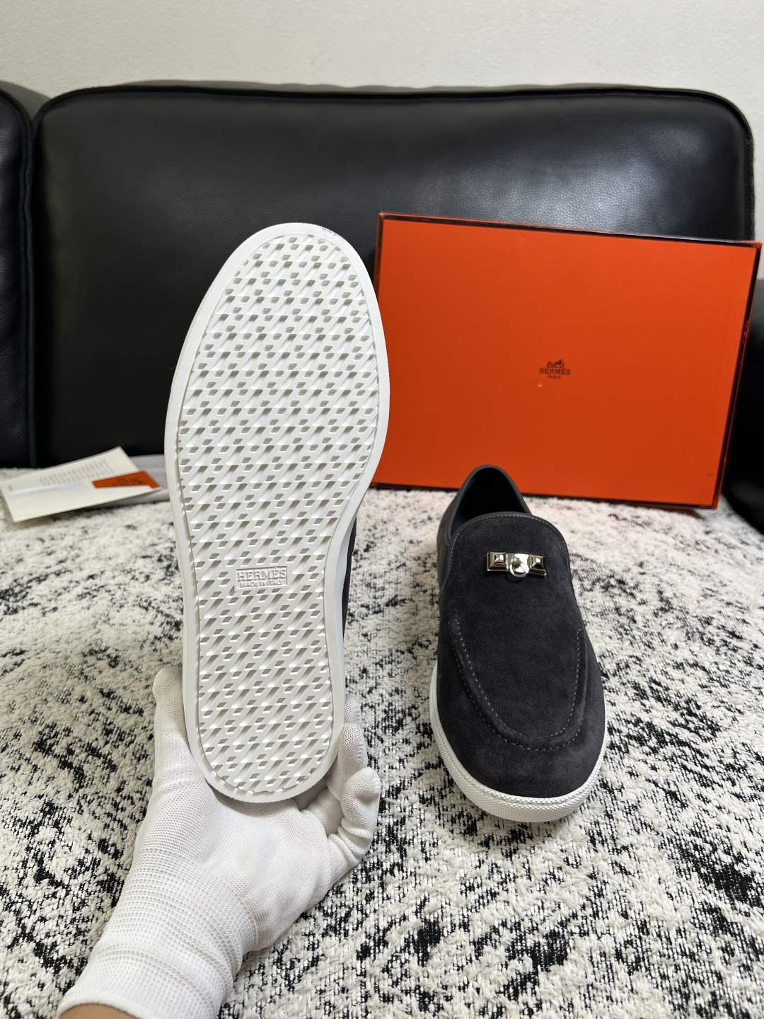 Hermes  高品质  顶级工艺品  爱马仕 专柜同步发售原厂配置，意大利进口原版牛皮面料，高品质拼接工艺，全进口水染