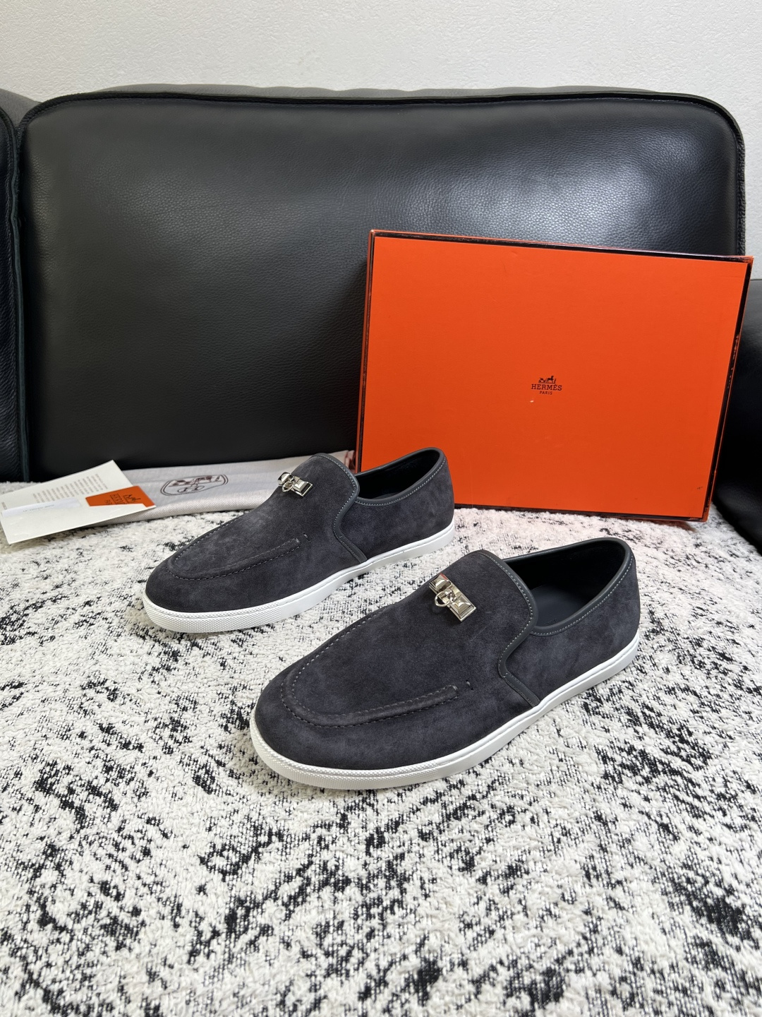 Hermes  高品质  顶级工艺品  爱马仕 专柜同步发售原厂配置，意大利进口原版牛皮面料，高品质拼接工艺，全进口水染