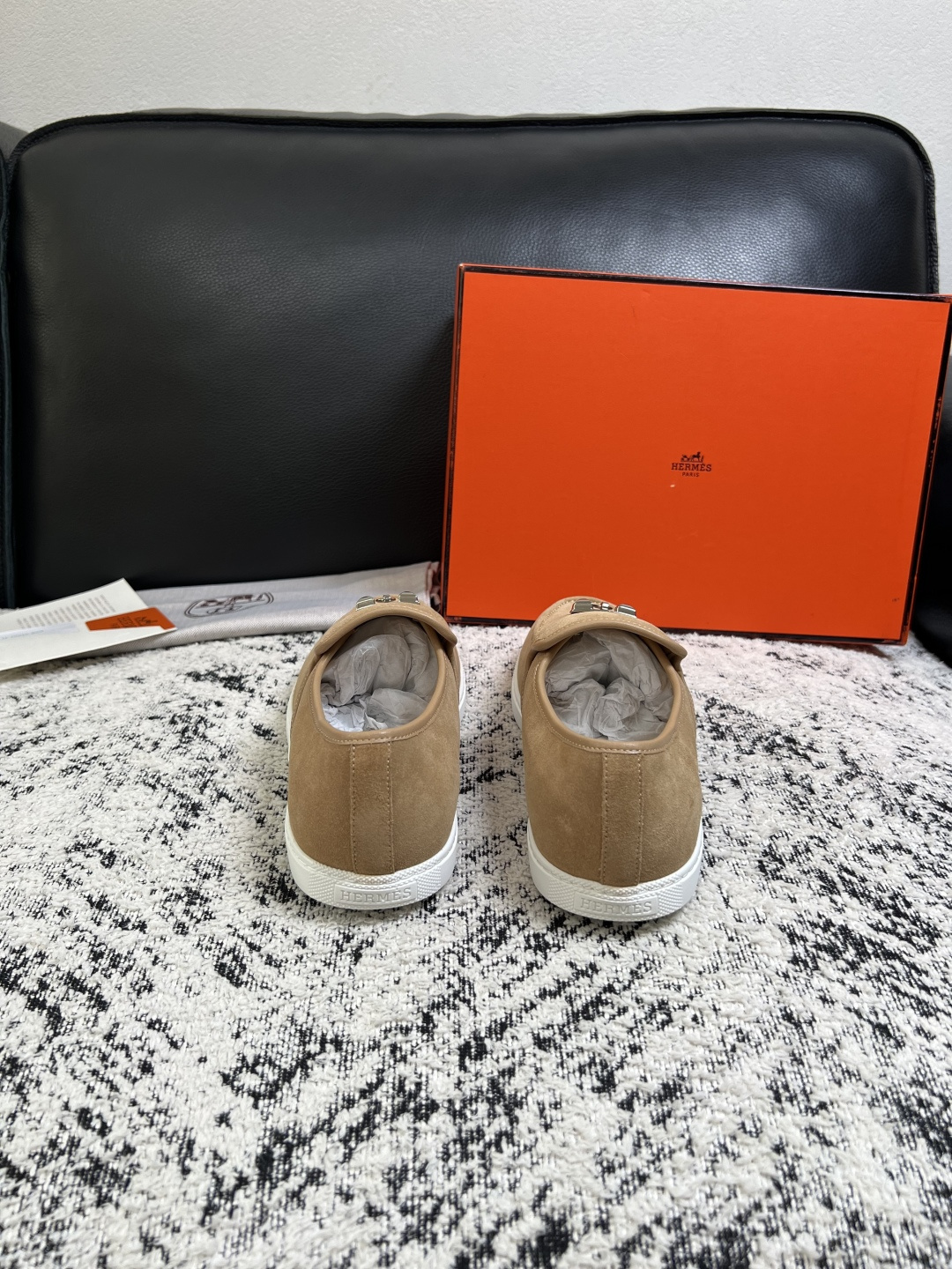 Hermes  高品质  顶级工艺品  爱马仕 专柜同步发售原厂配置，意大利进口原版牛皮面料，高品质拼接工艺，全进口水染