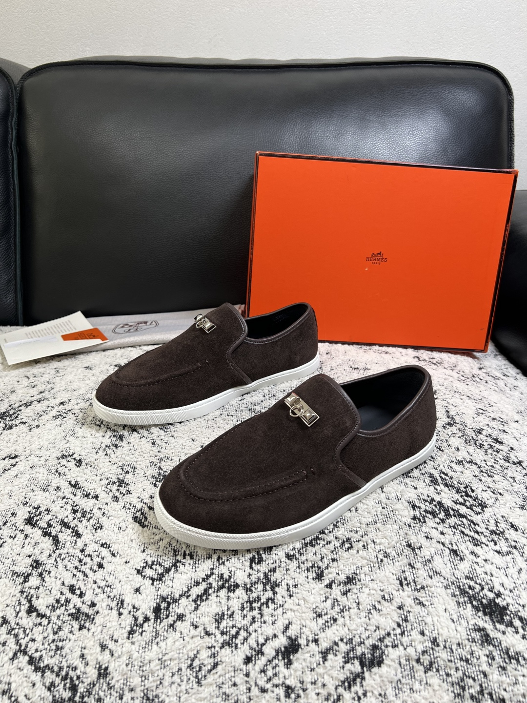 Hermes  高品质  顶级工艺品  爱马仕 专柜同步发售原厂配置，意大利进口原版牛皮面料，高品质拼接工艺，全进口水染