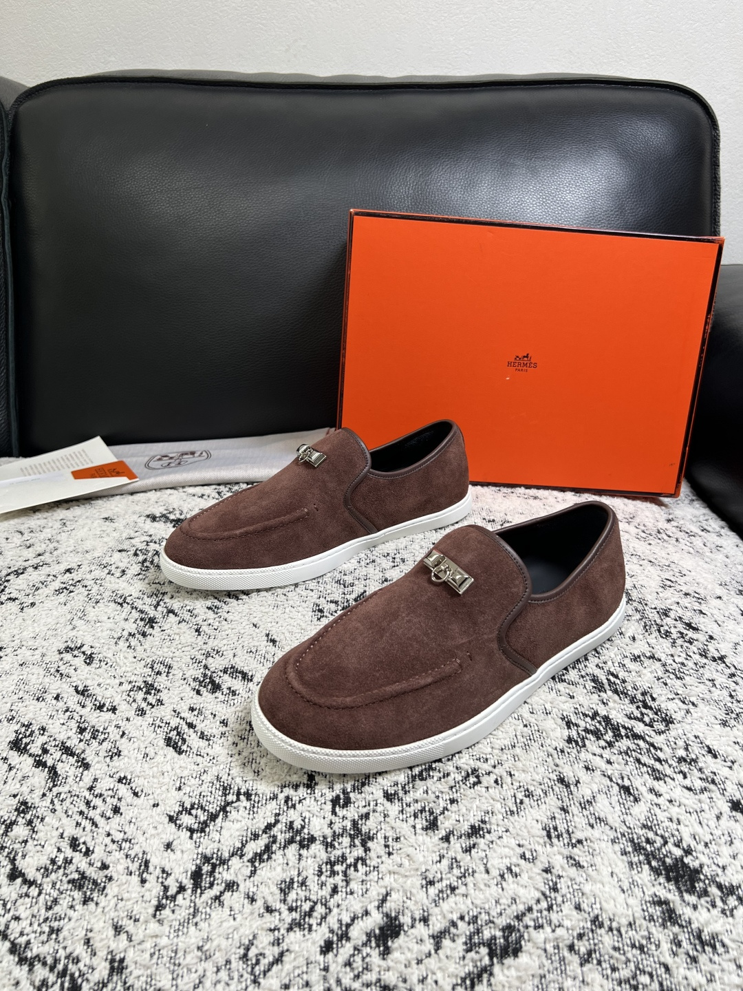 Hermes  高品质  顶级工艺品  爱马仕 专柜同步发售原厂配置，意大利进口原版牛皮面料，高品质拼接工艺，全进口水染