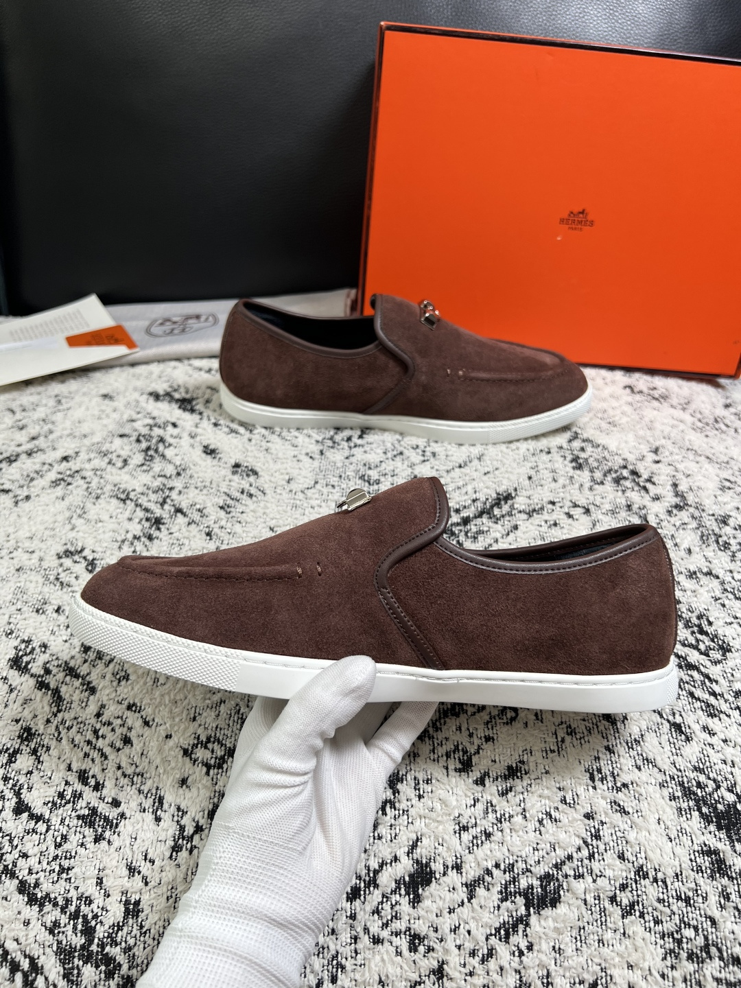 Hermes  高品质  顶级工艺品  爱马仕 专柜同步发售原厂配置，意大利进口原版牛皮面料，高品质拼接工艺，全进口水染