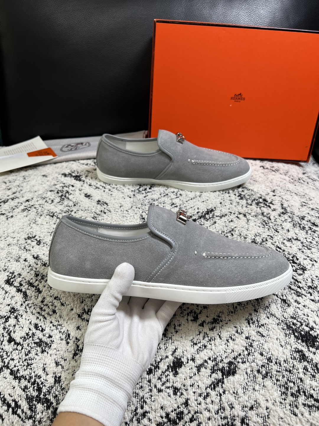 Hermes  高品质  顶级工艺品  爱马仕 专柜同步发售原厂配置，意大利进口原版牛皮面料，高品质拼接工艺，全进口水染