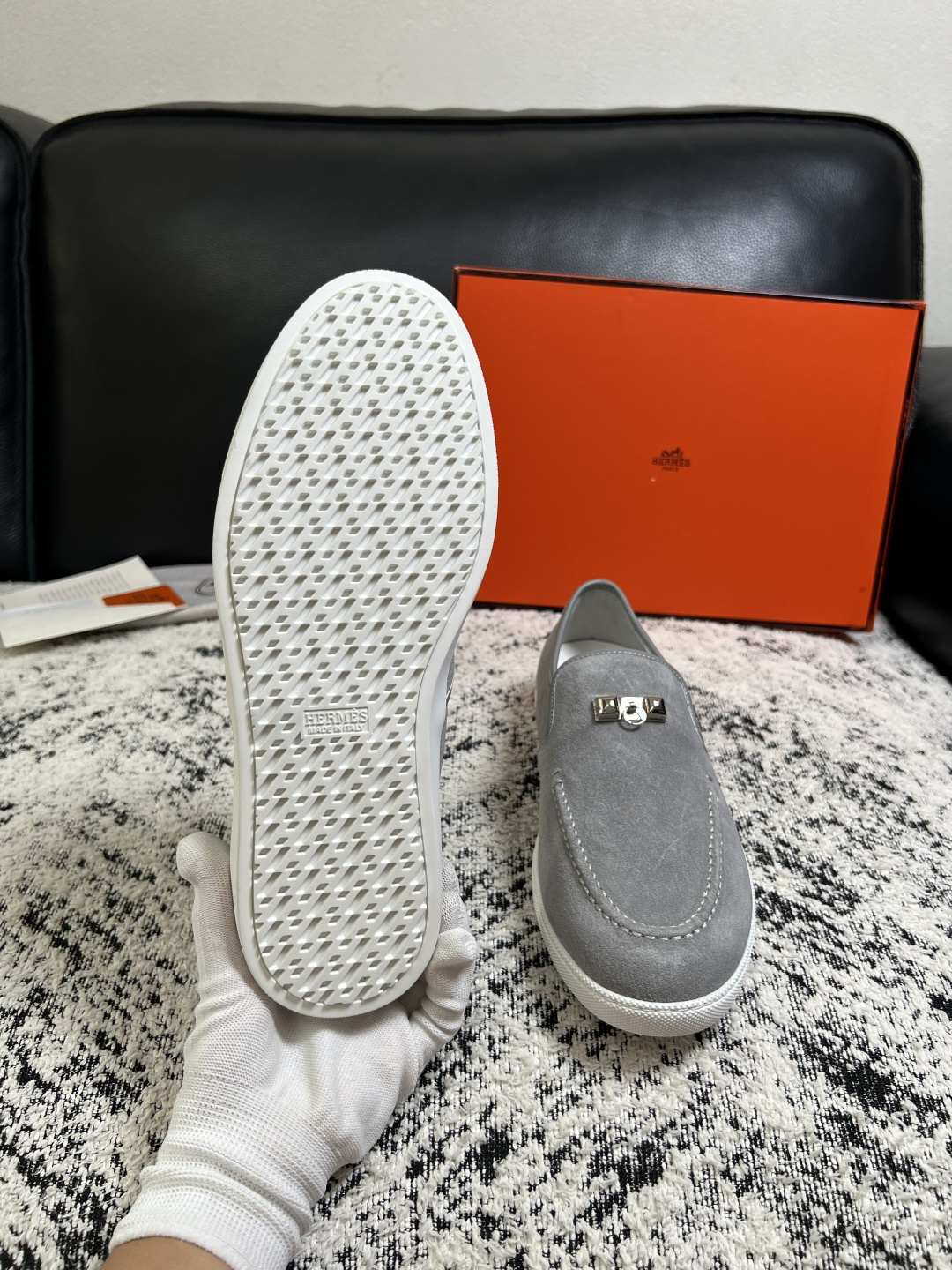 Hermes  高品质  顶级工艺品  爱马仕 专柜同步发售原厂配置，意大利进口原版牛皮面料，高品质拼接工艺，全进口水染