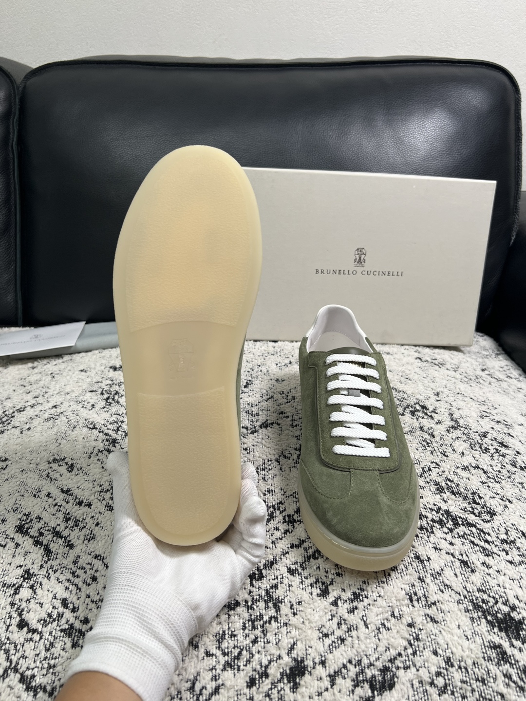 Brunello Cucinelli  高品质 顶级工艺品  BC  专柜同步原厂配置，意大利进口牛皮面料牛内里垫，高品
