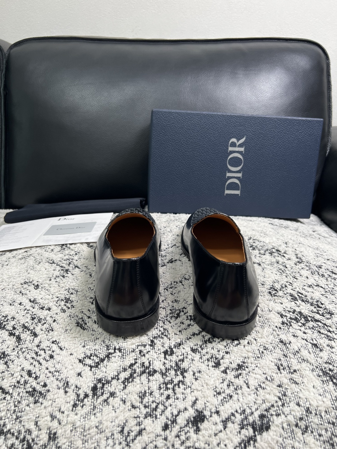 Dior  高品质  顶级工艺品  迪奥  皮鞋系列专柜同步原厂配置，意大利进口牛皮，全进口水染牛皮里垫，鞋底：原厂特供