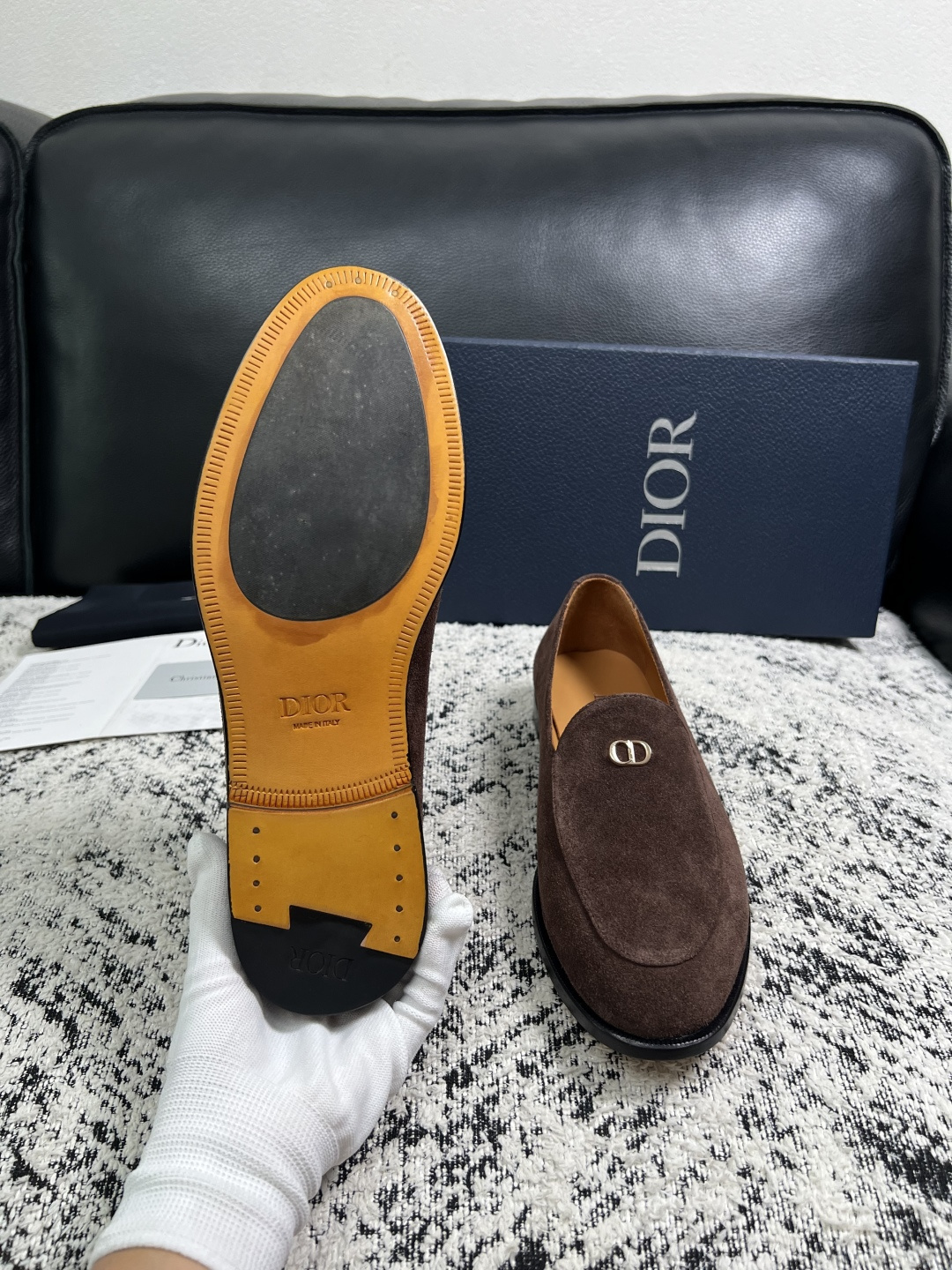 Dior  高品质  顶级工艺品  迪奥  皮鞋系列专柜同步原厂配置，意大利进口牛皮，全进口水染牛皮里垫，鞋底：原厂特供