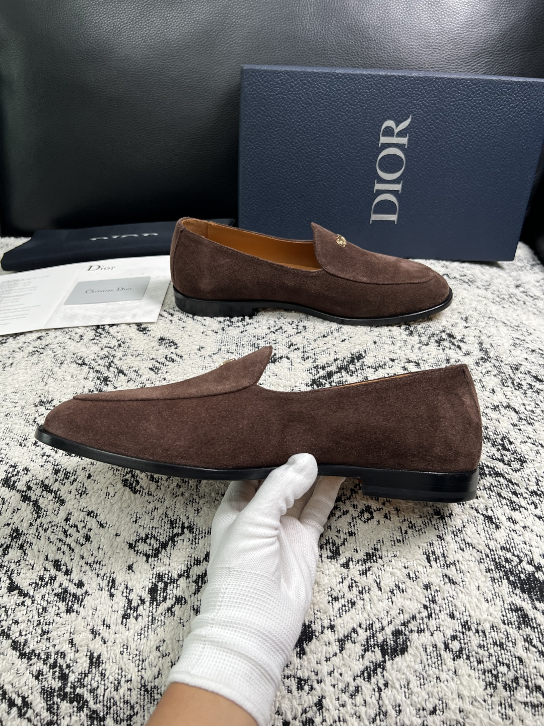 Dior  高品质  顶级工艺品  迪奥  皮鞋系列专柜同步原厂配置，意大利进口牛皮，全进口水染牛皮里垫，鞋底：原厂特供