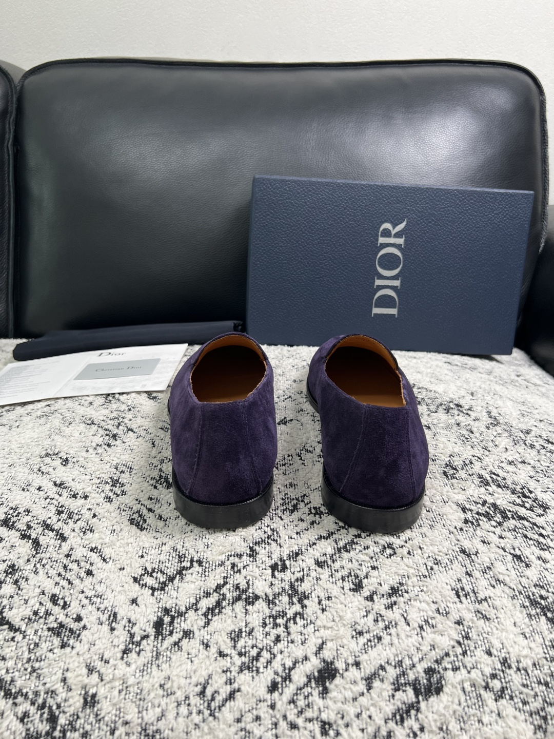 Dior  高品质  顶级工艺品  迪奥  皮鞋系列专柜同步原厂配置，意大利进口牛皮，全进口水染牛皮里垫，鞋底：原厂特供