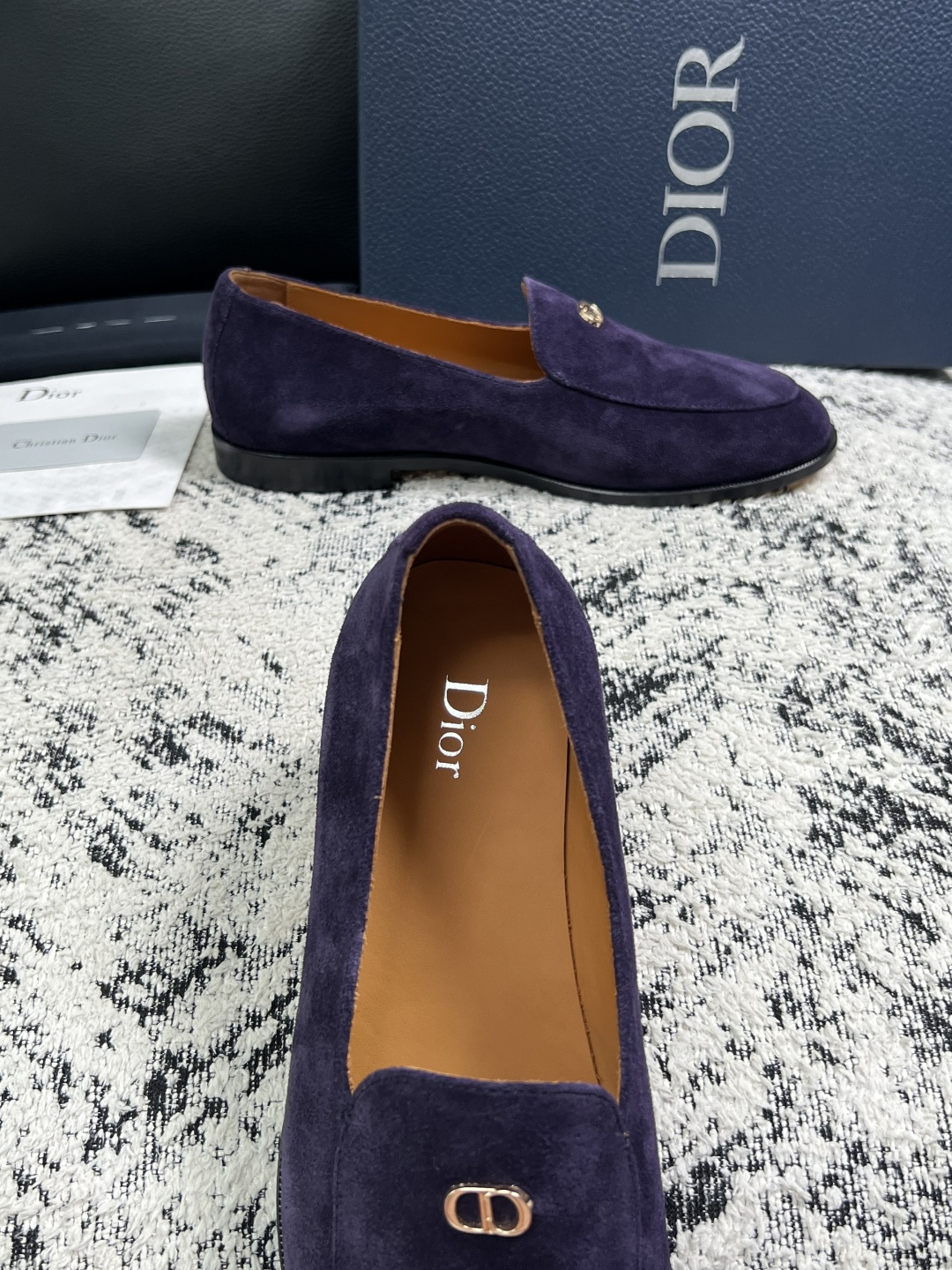 Dior  高品质  顶级工艺品  迪奥  皮鞋系列专柜同步原厂配置，意大利进口牛皮，全进口水染牛皮里垫，鞋底：原厂特供