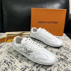 Lv 高品质 顶级工艺品 路易威登,运动板鞋专柜同步,鞋面意大利进口,高品质拼接缤纷色彩复杂工艺品,进口牛皮里垫柔 Lv 高品质 顶级工艺品 路易威登,运动板鞋专柜同步,鞋面意大利进口,高品质拼接缤纷色彩复杂工艺品,进口牛皮里垫柔