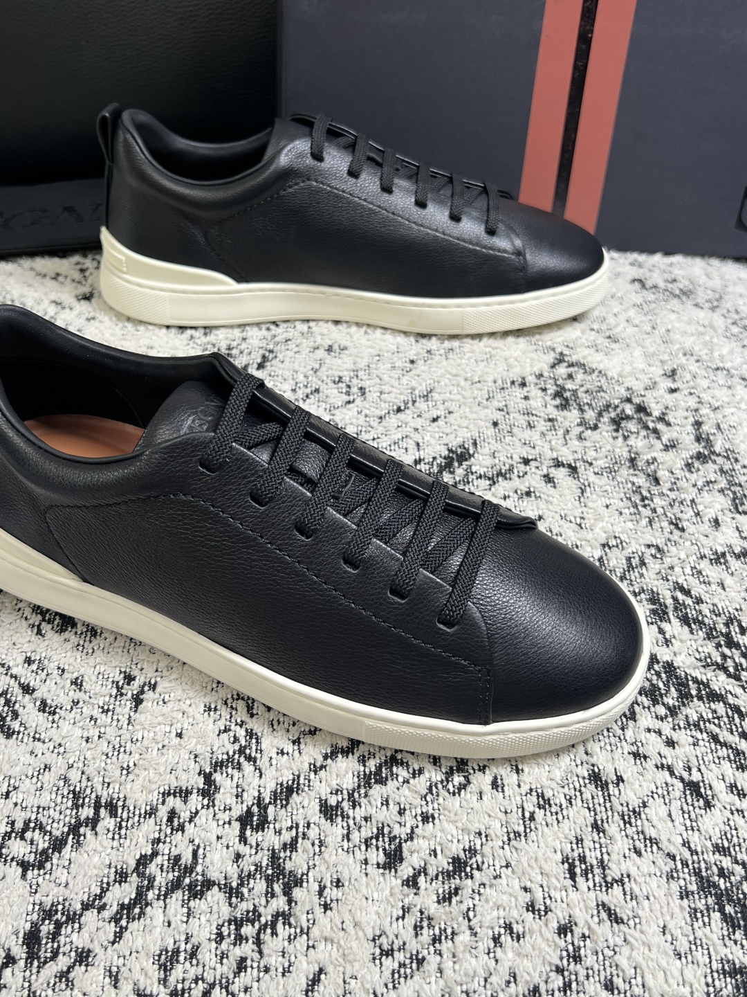 ⚠️只换码不退⚠️   Zegna  高品质  顶级工艺品  杰尼亚  专柜新款原厂配置，意大利进口牛皮面料，进口牛里垫